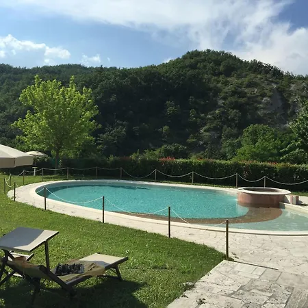 Haus Fuer 11 Erwachsene Und 9 In By Interhome * Apecchio