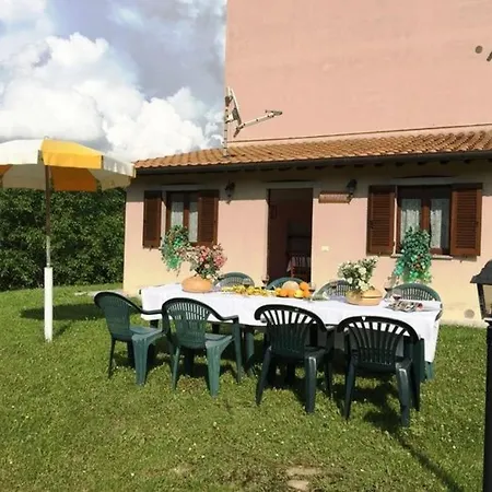 Haus Fuer 11 Erwachsene Und 9 In By Interhome Apecchio