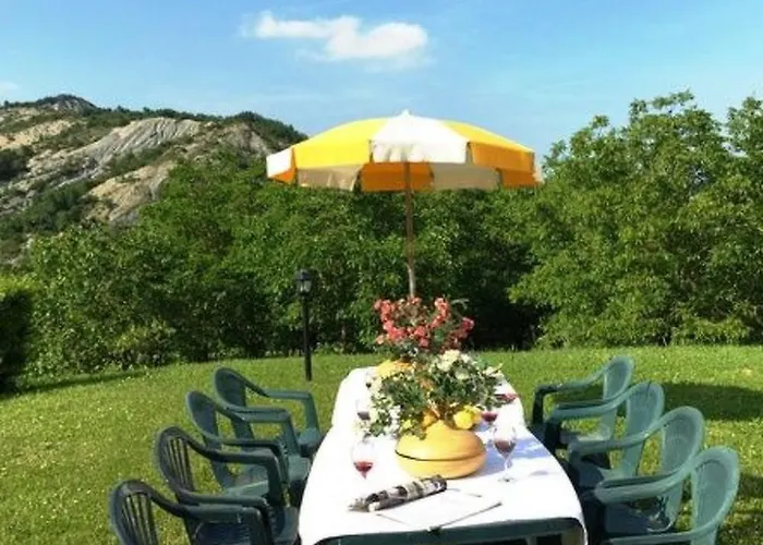 Holiday home Haus Fuer 11 Erwachsene Und 9 In Apecchio By Interhome *