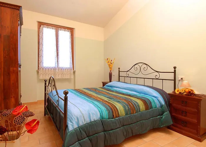 Haus Fuer 11 Erwachsene Und 9 In Apecchio By Interhome Holiday home