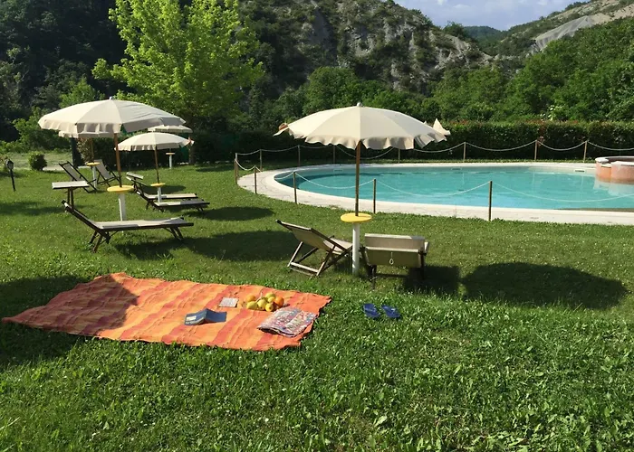 Haus Fuer 11 Erwachsene Und 9 In Apecchio By Interhome Holiday home *