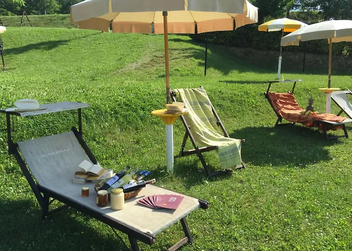 Haus Fuer 11 Erwachsene Und 9 In Apecchio By Interhome Holiday home Apecchio